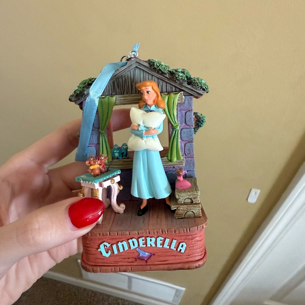 Disney Cinderella Ornament/Decor